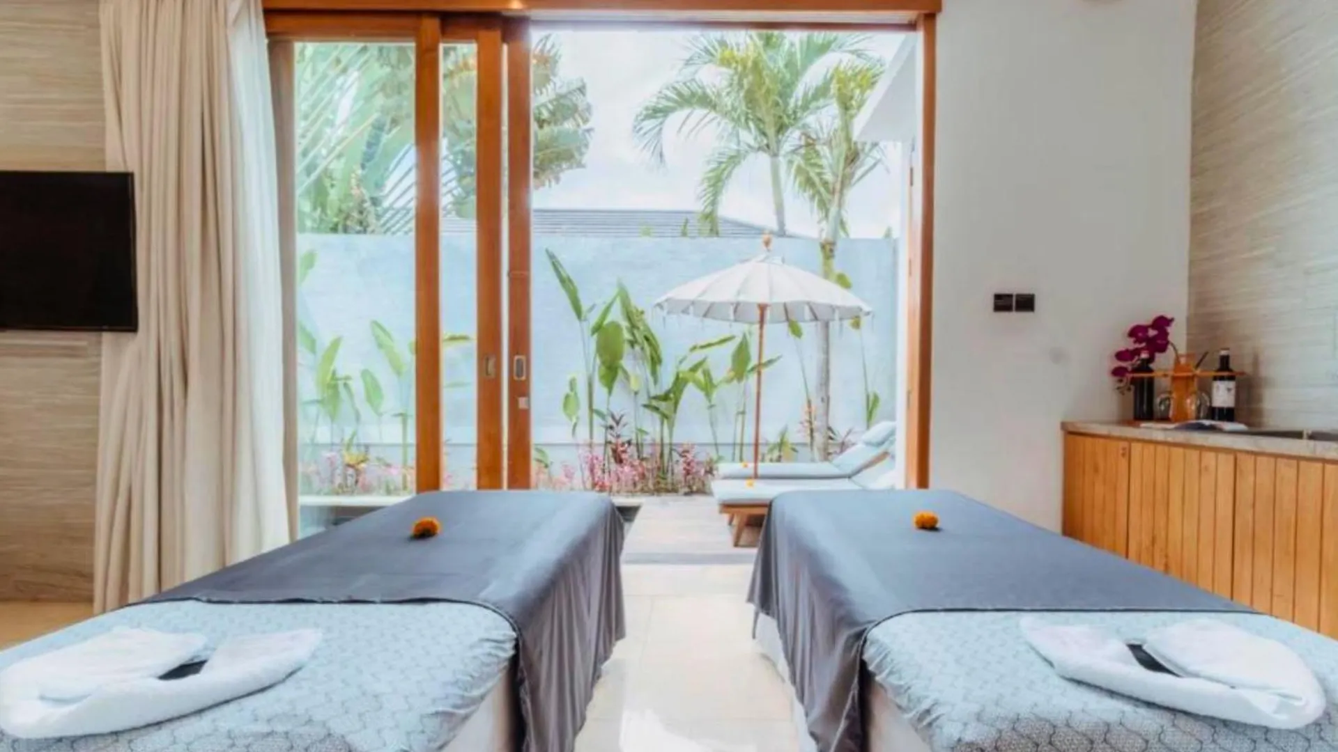Entire 1 Bedroom Villa W/Private Pool Ne71 Seminyak  Indonesia