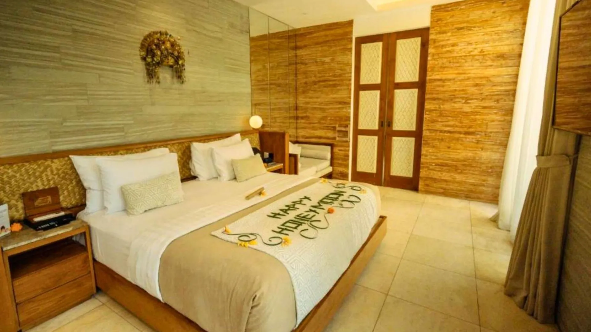 Entire 1 Bedroom Villa W/Private Pool Ne71 Seminyak  Seminyak (Bali)